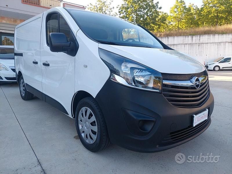 Usata Opel Vivaro 121 CV (88 kW) 2019 Bianco Monovolume