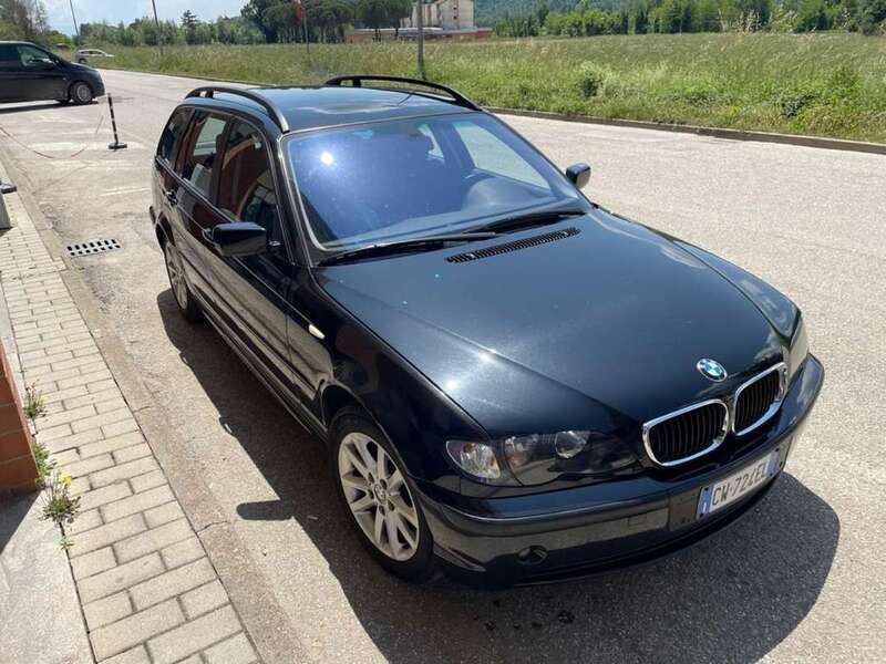 Usato 2005 BMW 318 2.0 Benzin 143 CV (2.300 €)