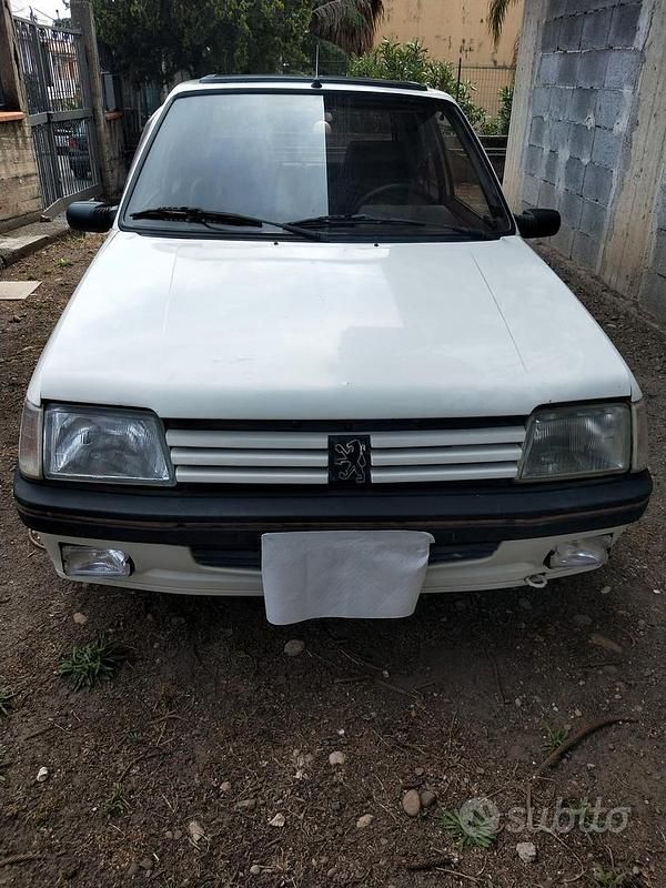 Usata Peugeot 205 75 CV (55 kW) 1990 Bianco