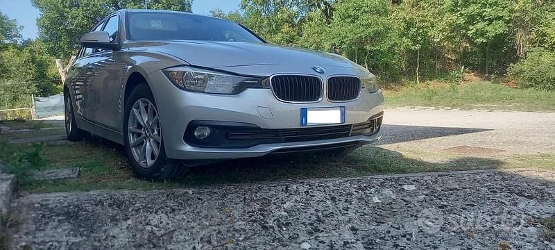 Usata BMW 318 150 CV (110 kW) 2017 Grigio Station wagon