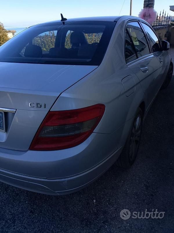 Usata Mercedes C220 Avantgarde 170 CV (125 kW) 2007 Berlina