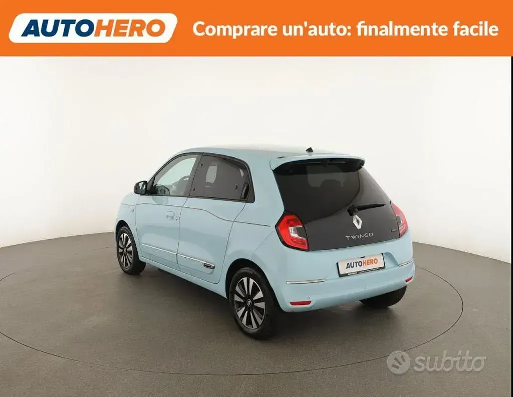 Usata Renault Twingo Techno 30 kW (42 CV) 2023 Bluazzurro Utilitaria