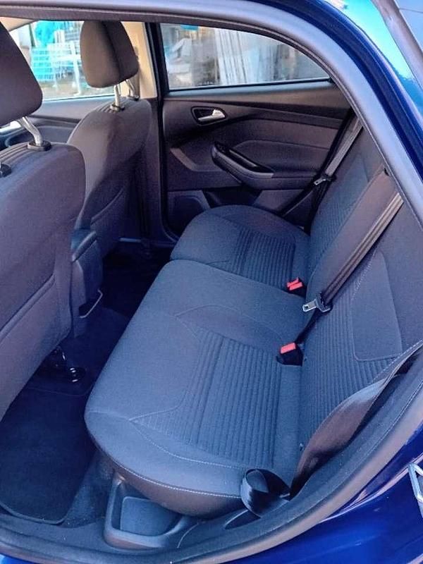 Usata Ford Focus Titanium 120 CV (88 kW) 2017 Blu Berlina