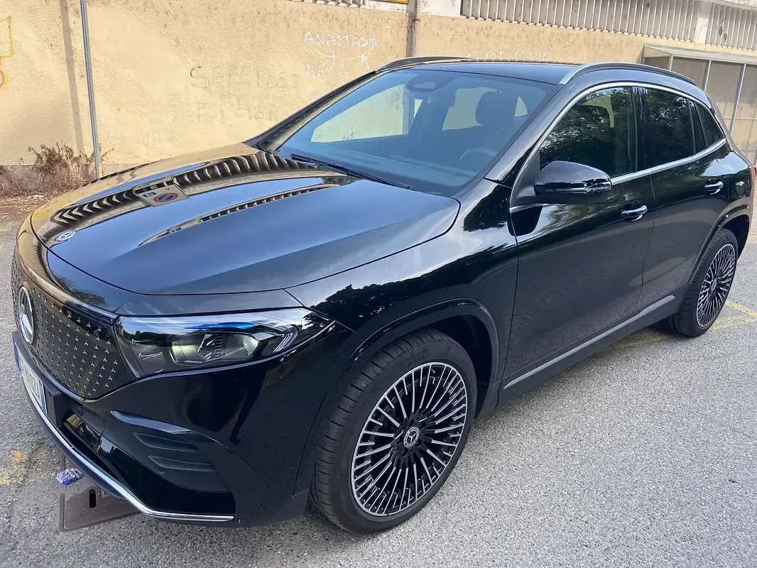 Usata Mercedes EQA350 AMG Line Premium 139 kW (189 CV) 2024 Nero SUV