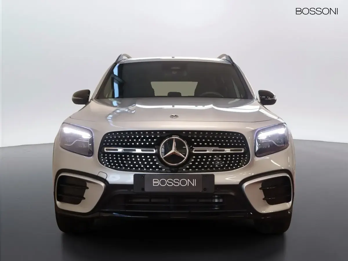 Nuova Mercedes GLB200 AMG Line Premium 150 CV (110 kW) 2026 Argento SUV