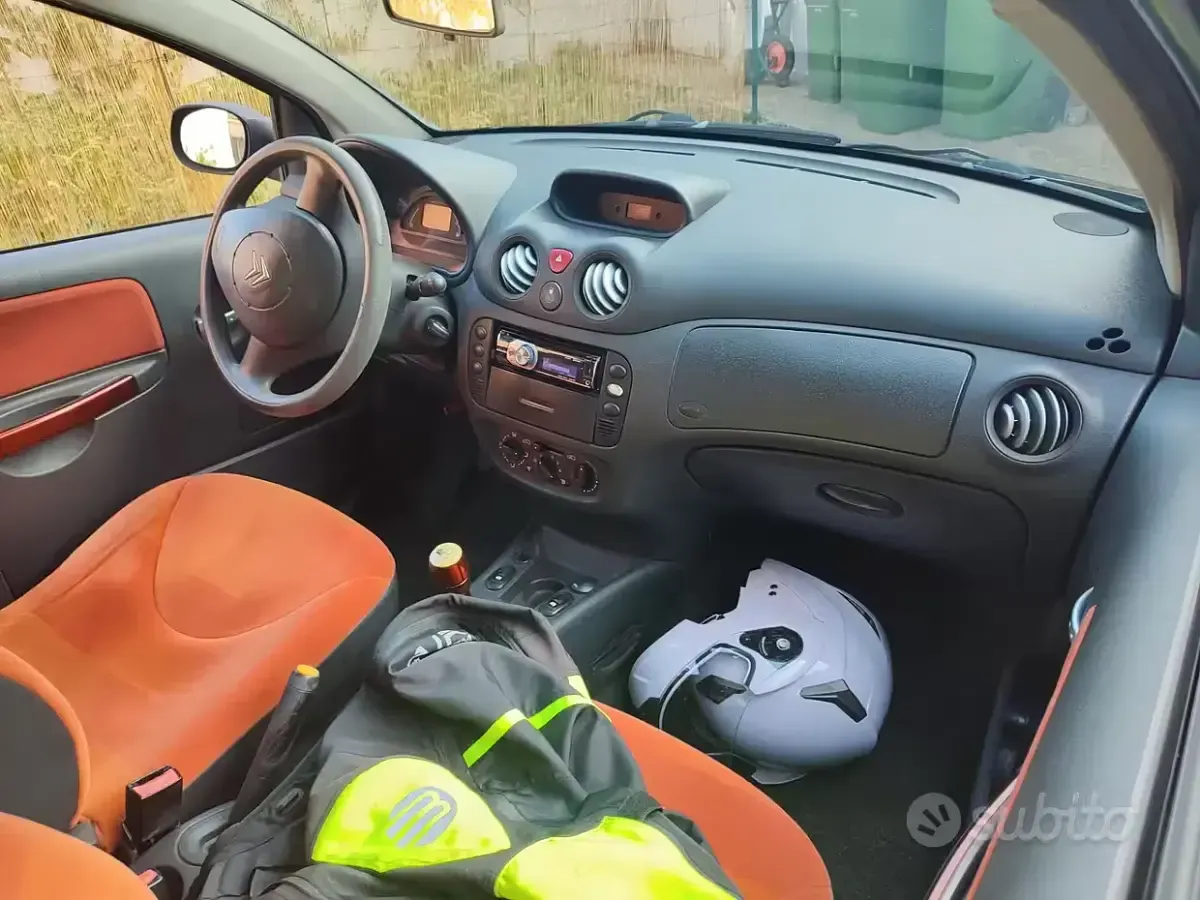 Usata Citroën C2 73 CV (53 kW) 2004 Nero Utilitaria