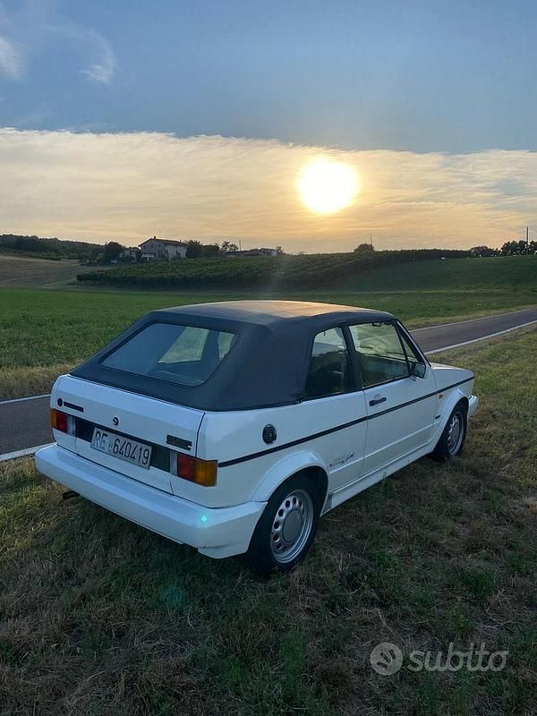 Usata VW Golf Cabriolet 72 CV (52 kW) 1991 Bianco Cabrio