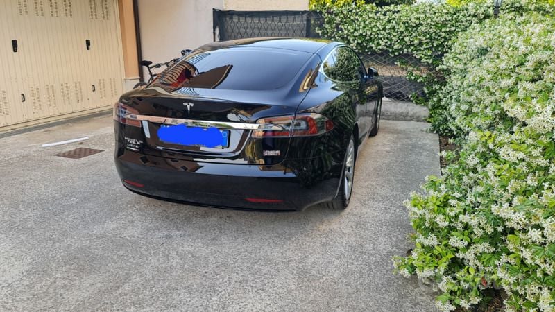 Usata Tesla Model S 311 kW (423 CV) 2017 Nero Utilitaria