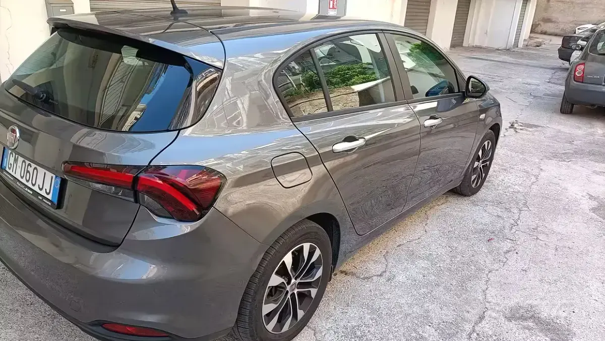 Usata Fiat Tipo Life 131 CV (96 kW) 2023 Grigio Berlina