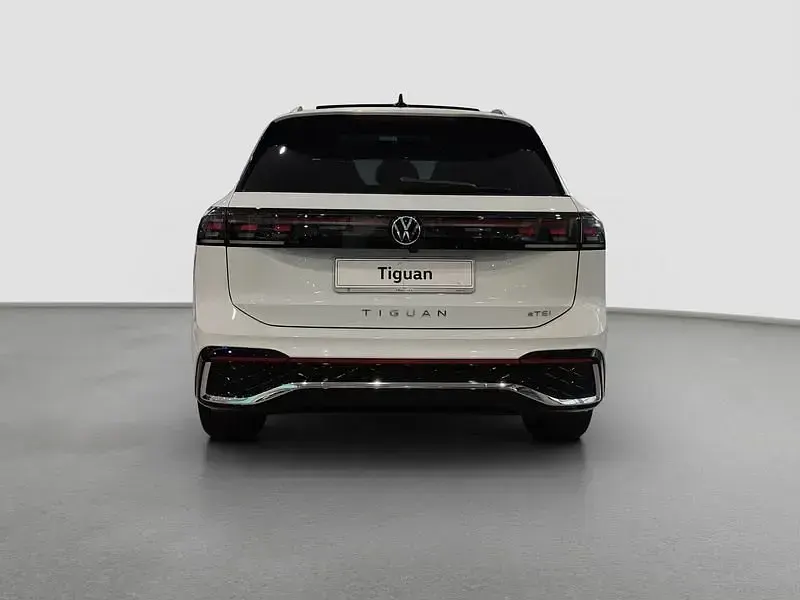 Nuova VW Tiguan R-line Plus 150 CV (110 kW) 2025 Bianco SUV