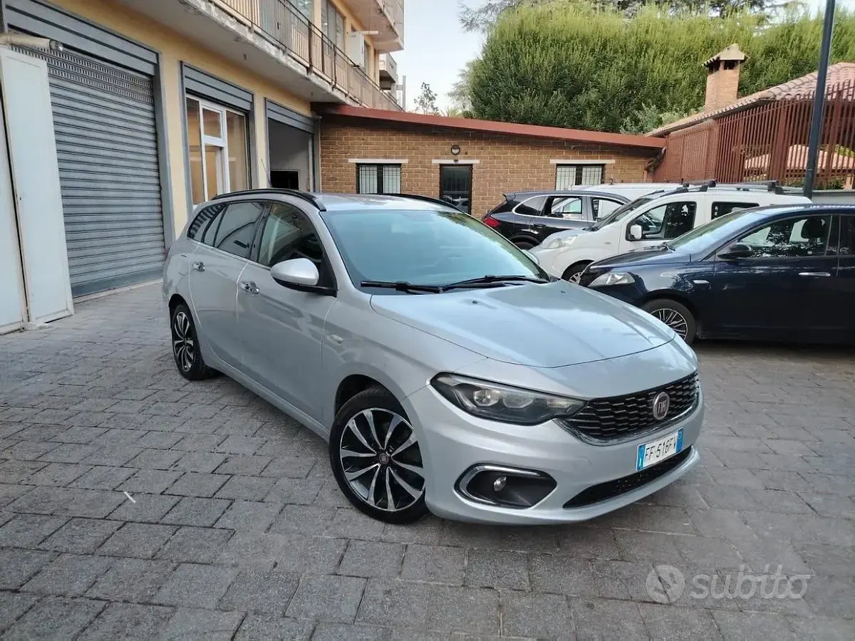 Usata Fiat Tipo Opening Edition 120 CV (88 kW) 2016 Grigio Station wagon