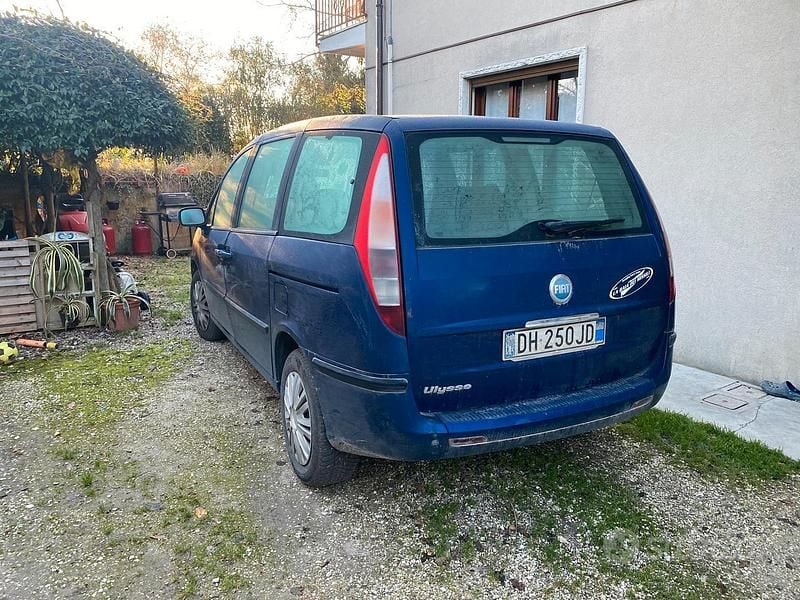 Usata Fiat Ulysse 109 CV (80 kW) 2005 Blu Monovolume