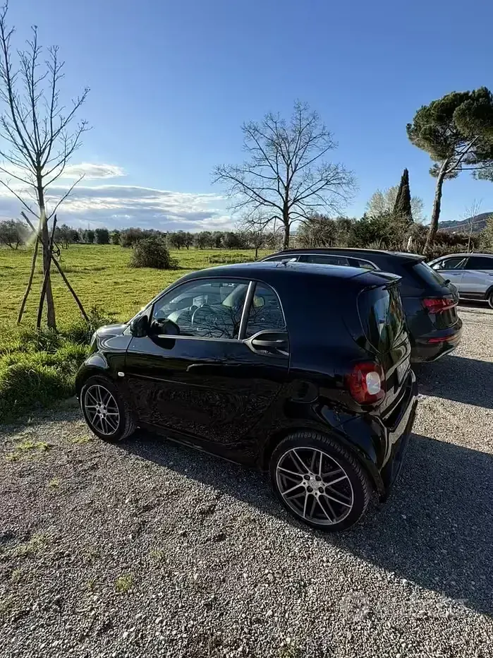 Usata Smart ForTwo Electric Drive Brabus 41 kW (56 CV) 2019 Nero Coupé