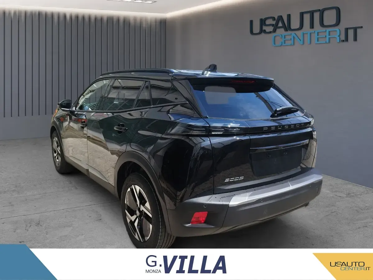 Usata Peugeot 2008 Allure 131 CV (96 kW) 2023 Bianco SUV