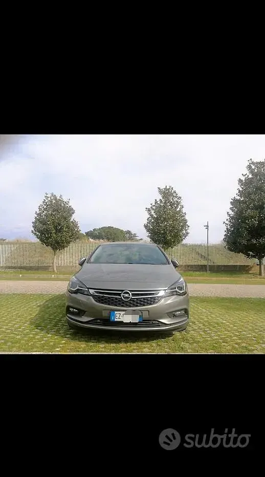 Usata Opel Astra Innovation 136 CV (100 kW) 2015 Berlina