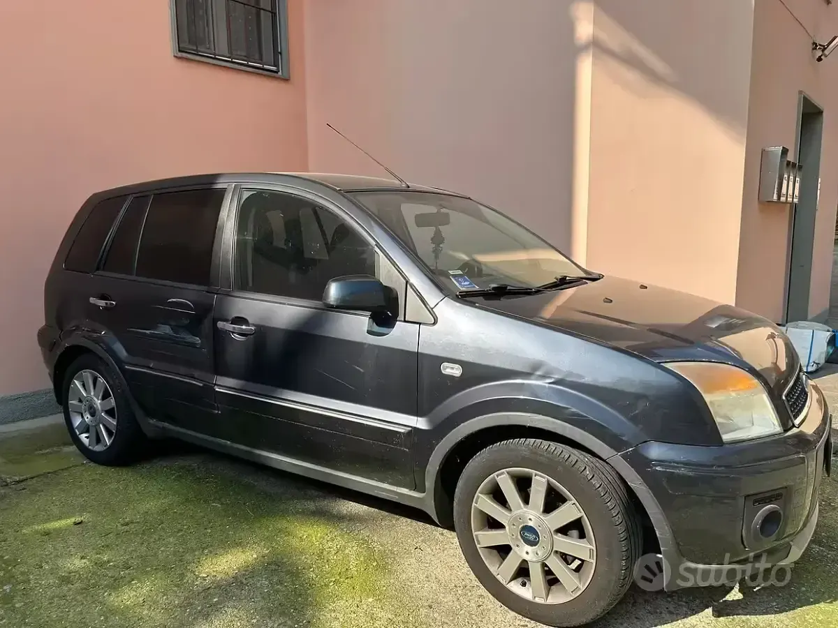 Usata Ford Fusion 68 CV (50 kW) 2009 Nero Utilitaria