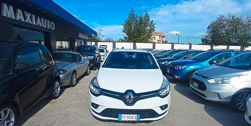 Usata Renault Clio GrandTour 110 CV (80 kW) 2018 Bianco Station wagon