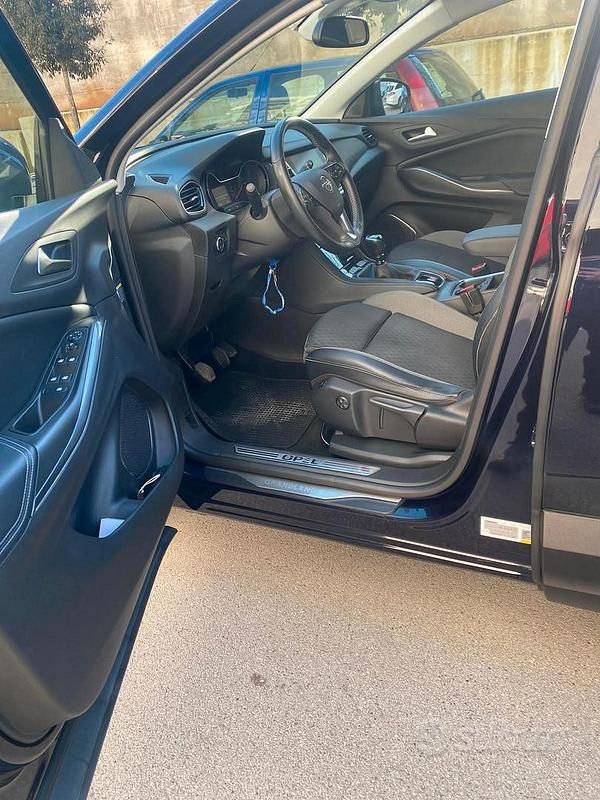 Usata Opel Grandland X 120 CV (88 kW) 2018 Blu SUV