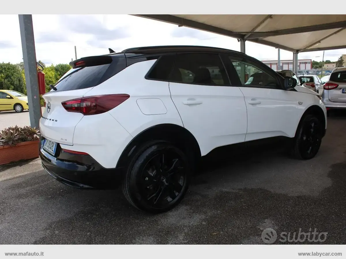 Usata Opel Grandland X GS Line 131 CV (96 kW) 2022 Bianco SUV