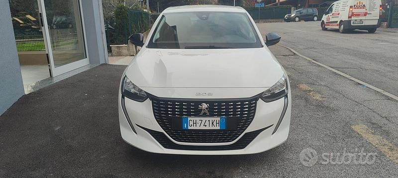 Bianco Usata 2022 Peugeot 208 Active Due volumi | 11.900 € (Ottimo prezzo) - Immagine 1/4
