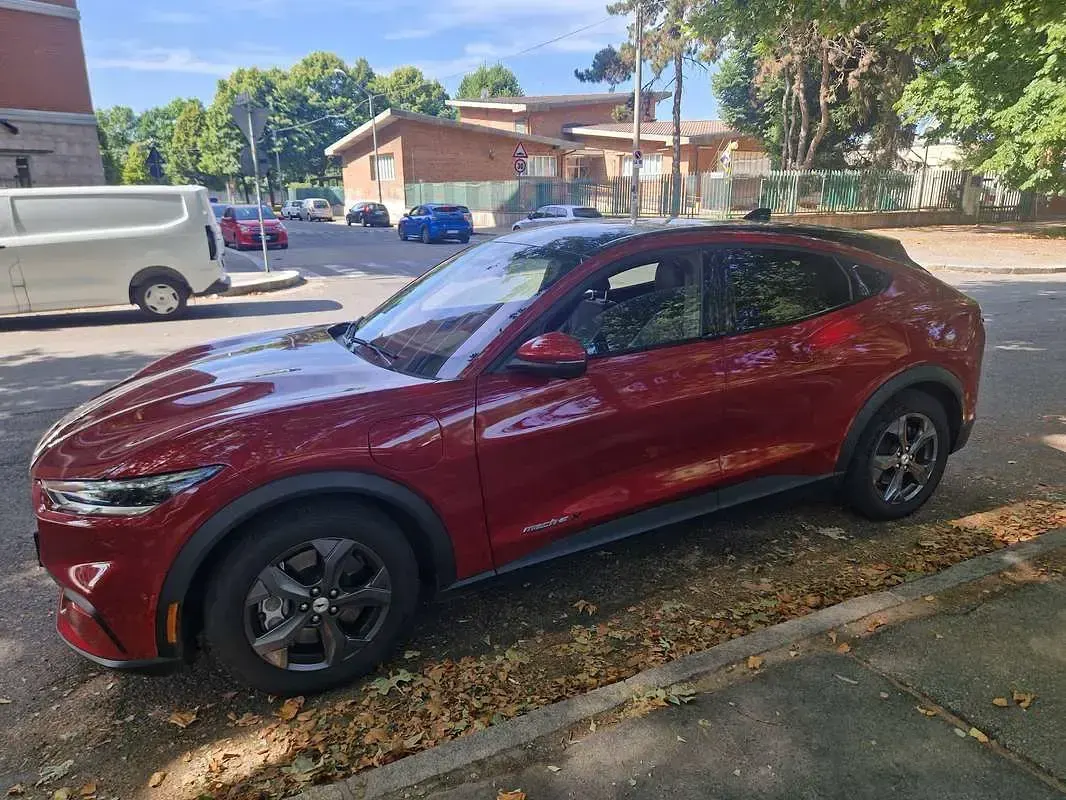 Usata Ford Mustang Mach-E Extended Range 100 kW (136 CV) 2021 Rosso SUV
