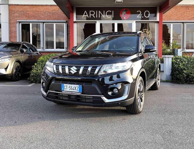 Nero dubai Usata 2024 Suzuki Vitara SUV | 20.900 € (Buon prezzo) - Immagine 1/4