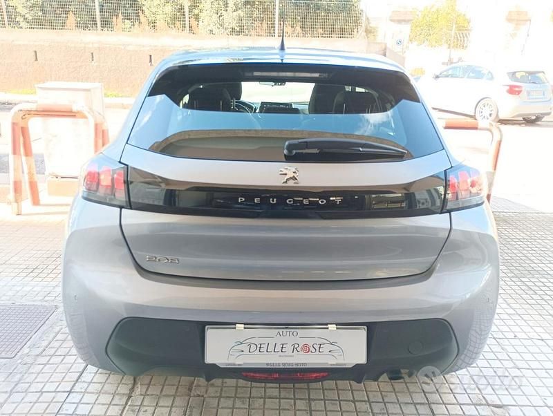Usata Peugeot 208 Allure 75 CV (55 kW) 2022 Grigio Utilitaria