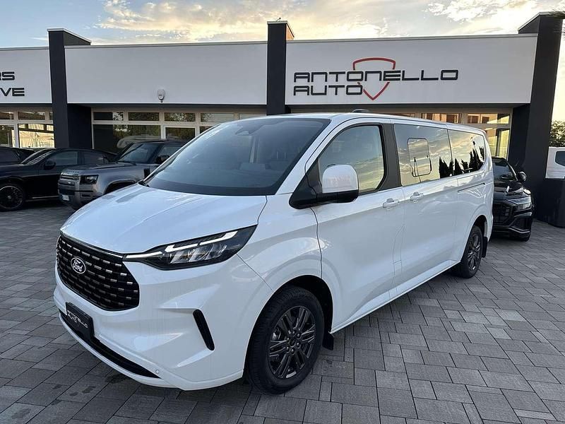 Nuova Ford Tourneo Titanium 170 CV (125 kW) 2025 Bianco frozen Monovolume