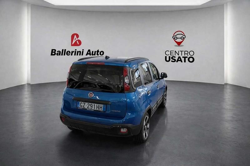 Usata Fiat Panda Cross Cross 69 CV (50 kW) 2025 Verde Utilitaria