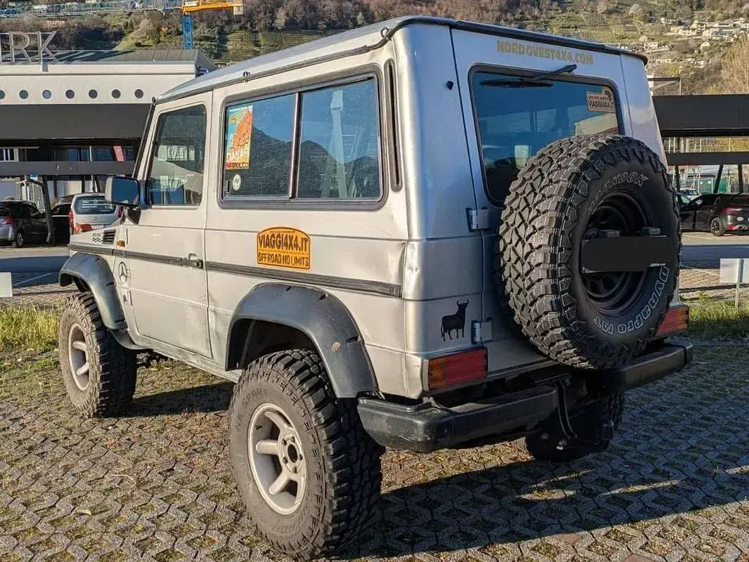 Usata Mercedes 200 231 CV (169 kW) 1992 Argento Station wagon
