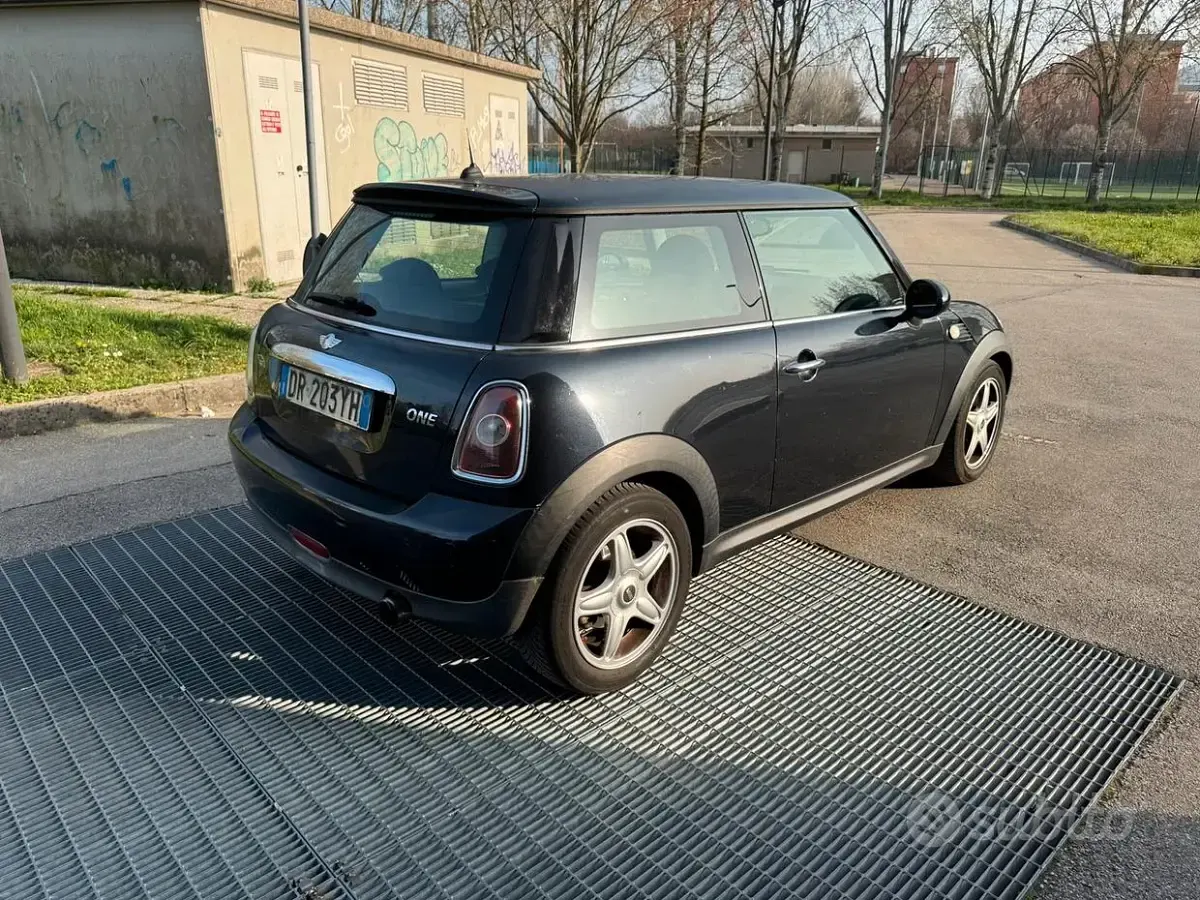 Usata Mini ONE 95 CV (69 kW) 2008 Bluazzurro Utilitaria