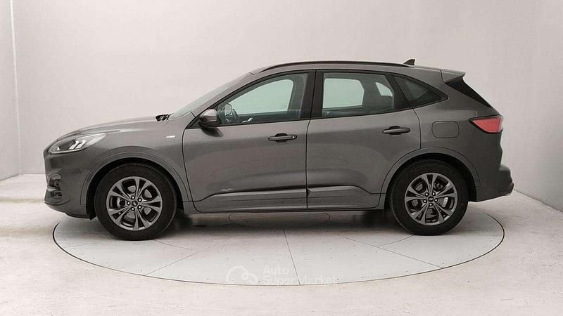 Usata Ford Kuga ST-Line 120 CV (88 kW) 2022 Grigio SUV