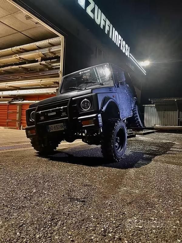 Usata Suzuki Samurai 63 CV (46 kW) 1999 Nero SUV