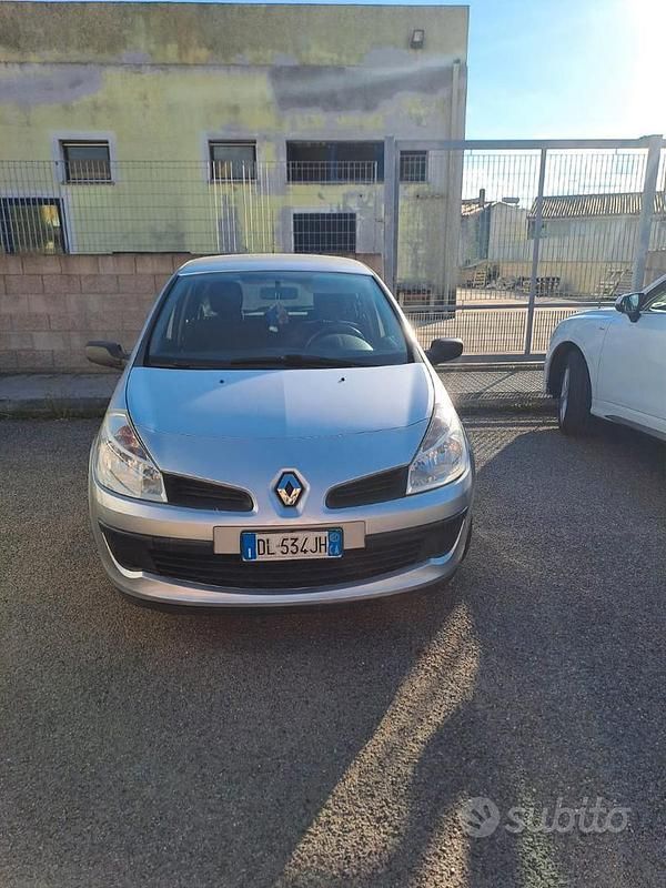 Usata Renault Clio II 2007 Grigio Utilitaria