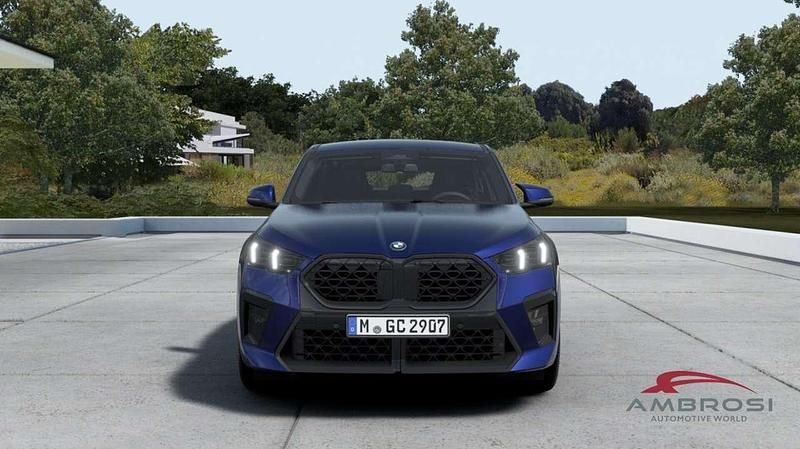 Nuova BMW X2 M Sport 150 CV (110 kW) 2026 Portimao blue metallizzato SUV