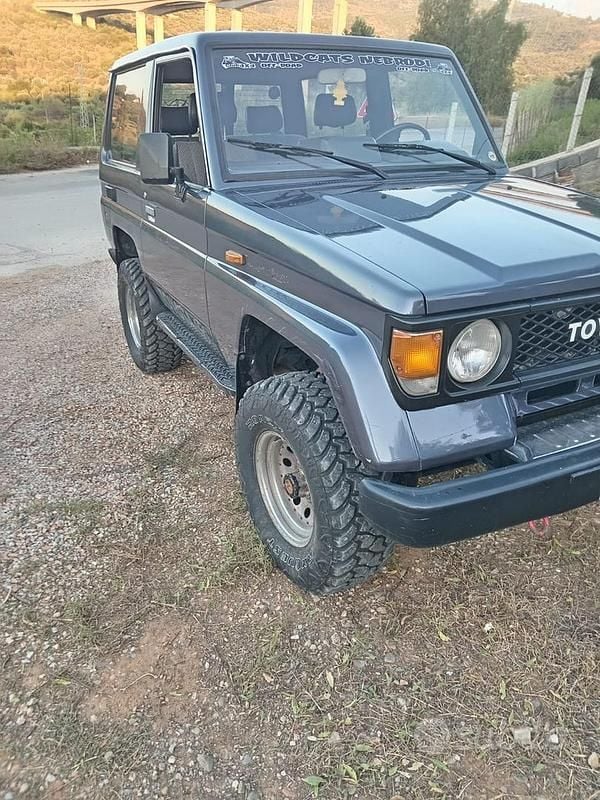 Grigio Usata 1988 Toyota Land Cruiser SUV | 13.500 € - Immagine 1/4