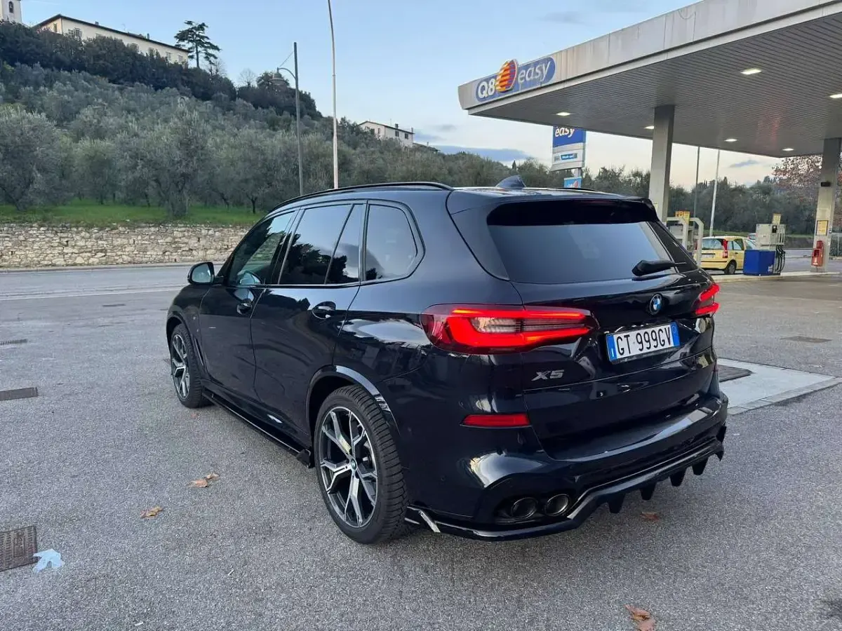 Usata BMW X5 M Sport 286 CV (210 kW) 2023 Blu/azzurro SUV