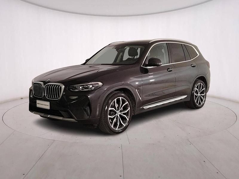 Grigio Usata 2022 BMW X3 Comfort Edition SUV | 35.900 € (Buon prezzo) - Immagine 1/4
