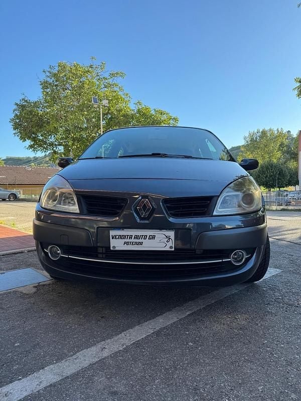 Grigio Usata 2007 Renault Scénic II Dynamique Monovolume | 2100 € (Cara) - Immagine 1/4
