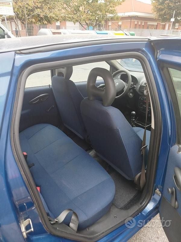 Usata Fiat Punto 2003 Blu Utilitaria