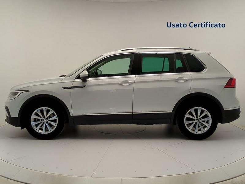 Usata VW Tiguan Life 150 CV (110 kW) 2023 Pure white SUV
