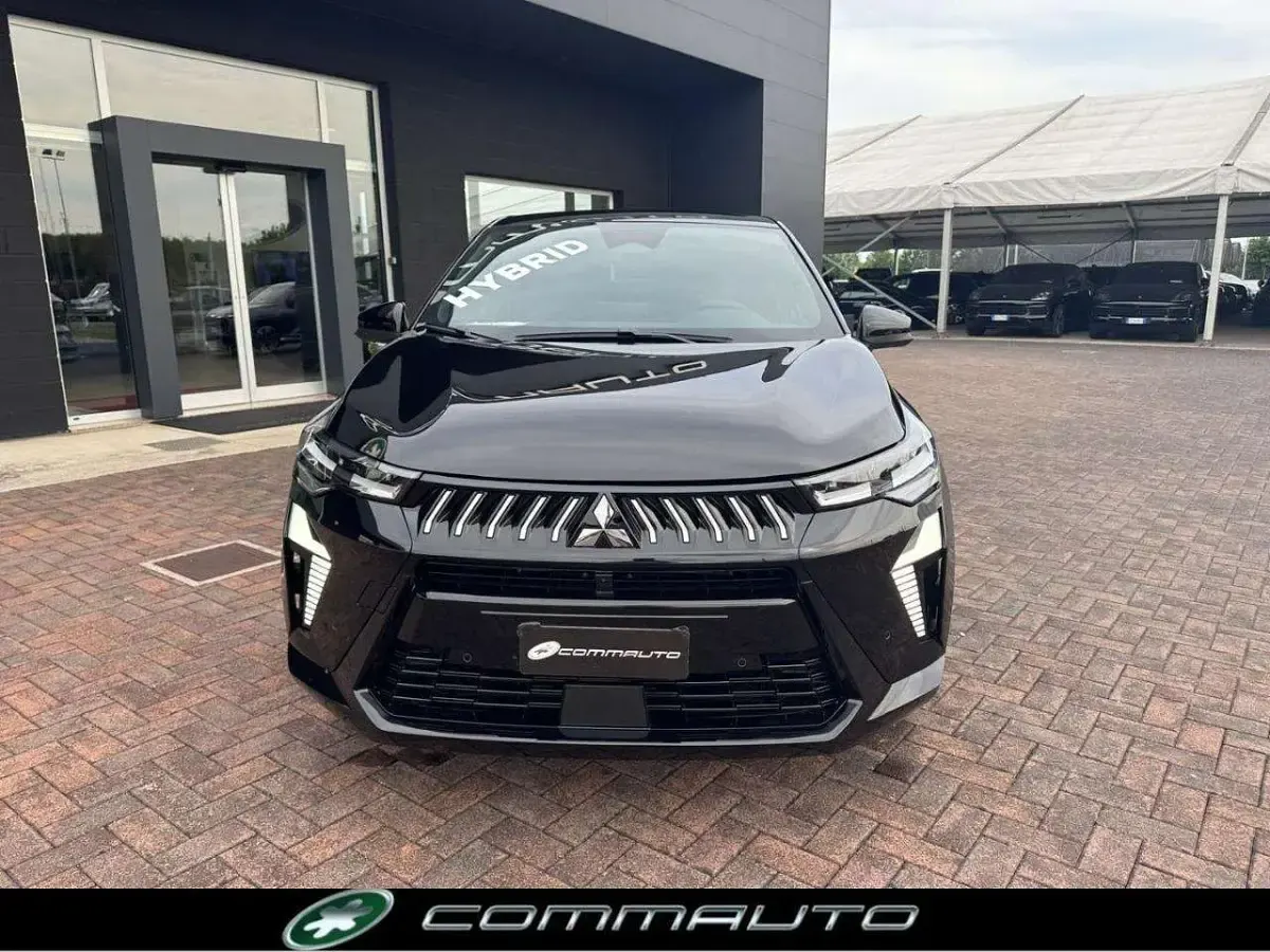 Nuova Mitsubishi Grandis Instyle 109 CV (80 kW) 2026 Nero SUV