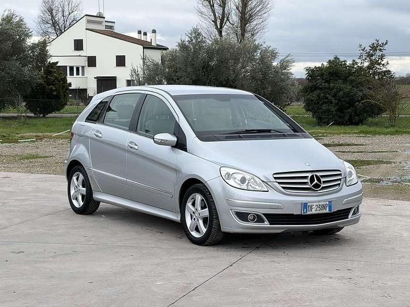 Usata Mercedes B180 109 CV (80 kW) 2008 Monovolume