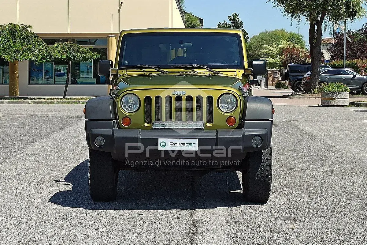 Usata Jeep Wrangler Unlimited Rubicon 177 CV (130 kW) 2007 Grigio SUV