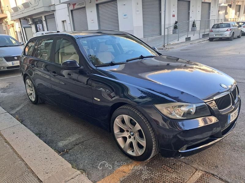 Usata BMW 320 163 CV (119 kW) 2005 Blu Berlina
