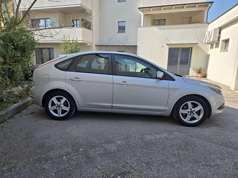 Usata Ford Focus Titanium 101 CV (74 kW) 2011 Other Berlina