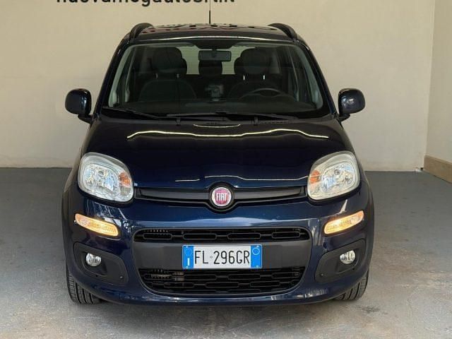 Usata Fiat Panda Lounge 95 CV (69 kW) 2017 Blu Utilitaria