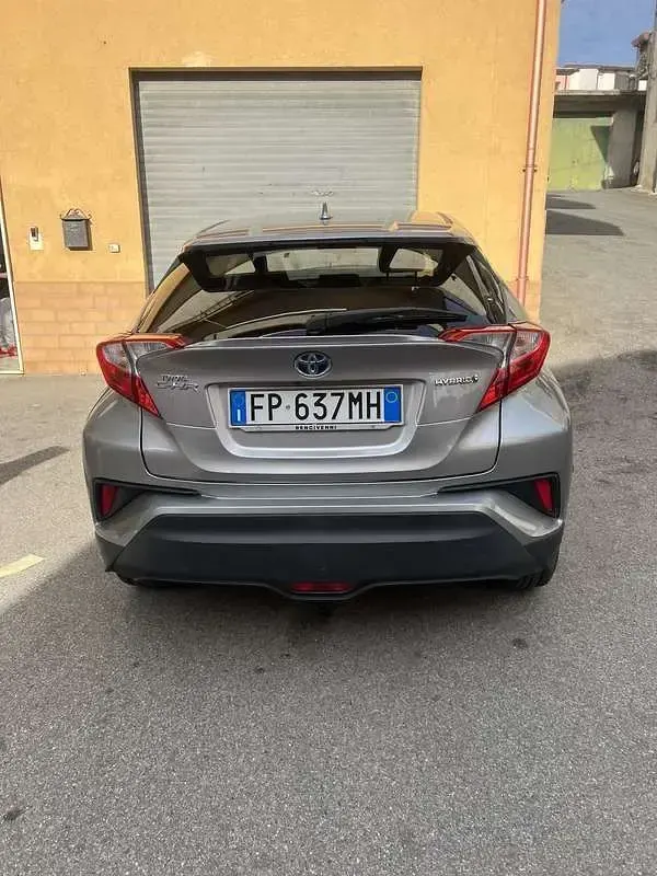 Usata Toyota C-HR 98 CV (72 kW) 2018 SUV