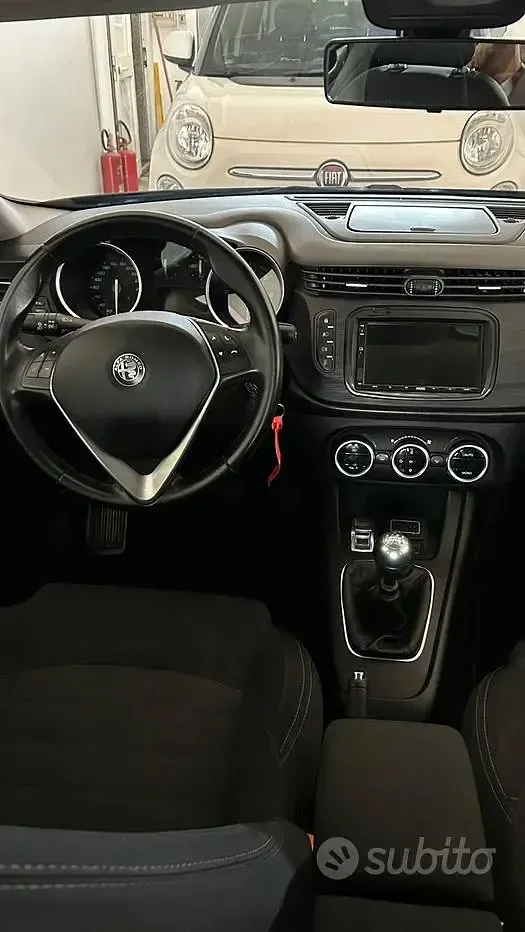 Usata Alfa Romeo Giulietta 120 CV (88 kW) 2018 Nero Utilitaria