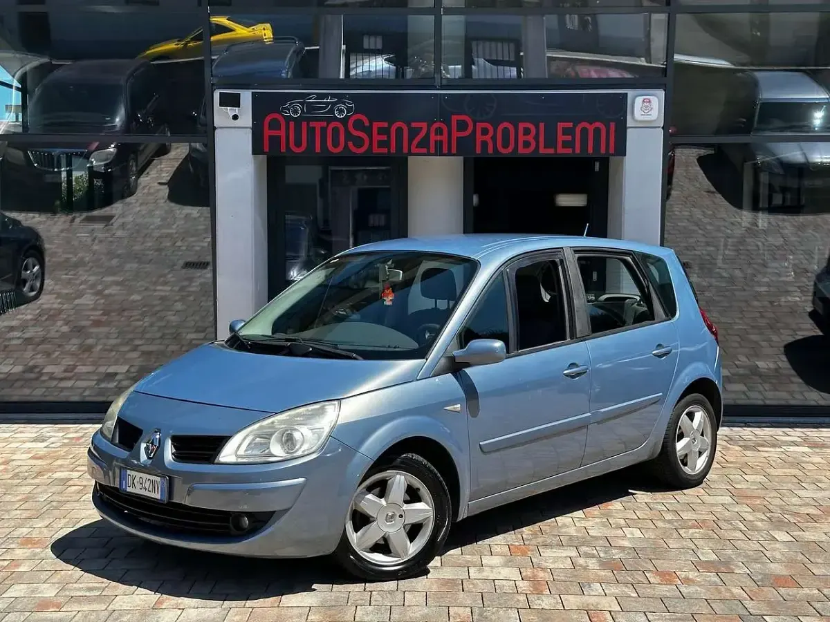 Usata Renault Scénic II 105 CV (77 kW) 2007 Blu/azzurro Monovolume